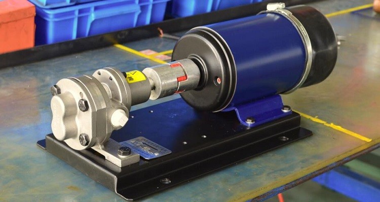 Gear metering pumps for polyurethane